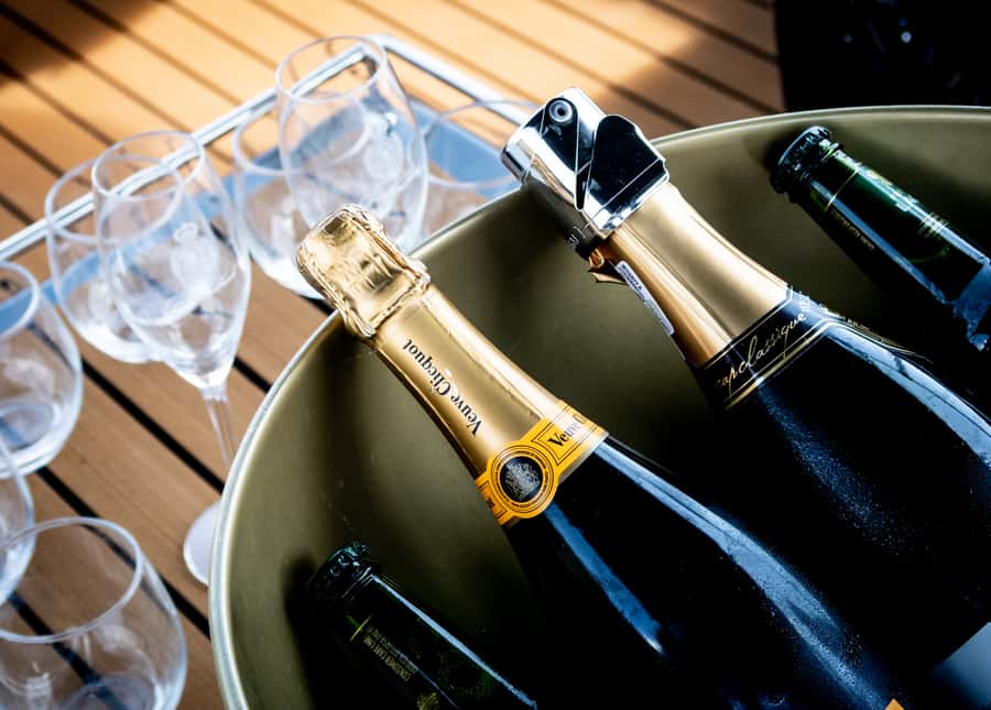 Knysna: Private Sunset Cruise on Knysna Lagoon - Optional oysters, bubbles, and swimming stops