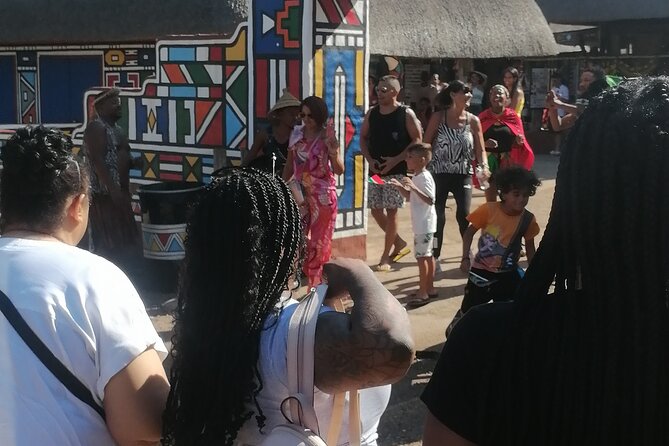 Lesedi Cultural Village - The traditional music and dance program