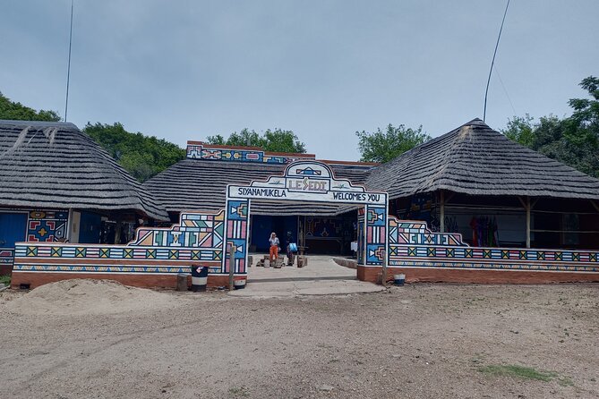 Lesedi Cultural Village & cradle of Humankind Guided Tour - Visiting the Cradle of Humankind