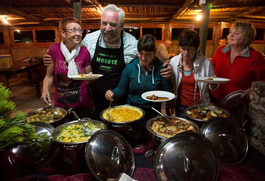 Oudtshoorn: Swartberg Mountain Pass Tour with Country Lunch - Kobus se Gat and the Karoo braai
