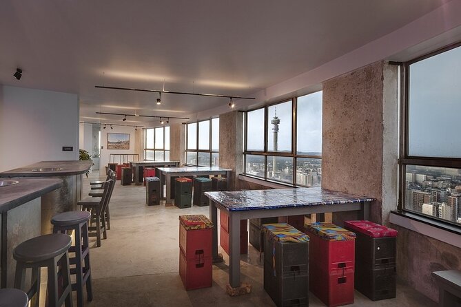 Ponte Experience - Inside a brutalist residential landmark
