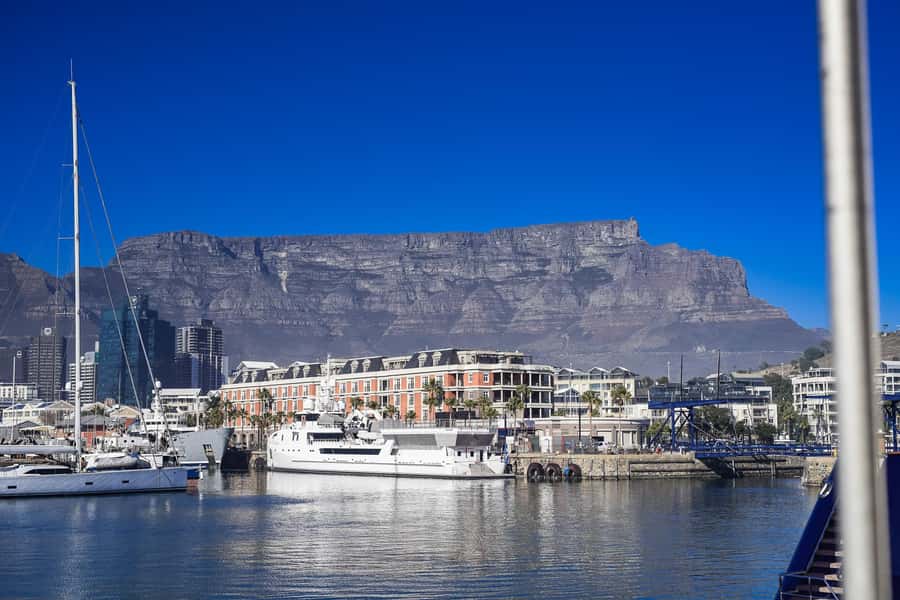 Pre-Booked: Robben Island, Bo-kaap & Table Mountain Tour - Robben Island and Mandela’s prison cell