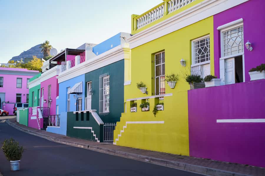 Pre-Booked: Robben Island, Bo-kaap & Table Mountain Tour - Crossing Table Bay to Robben Island
