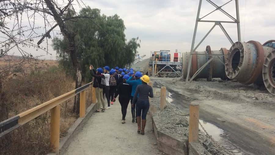 Pretoria: Cullinan Surface Diamond Mine Walking Tour - Who should book the Cullinan mine tour?