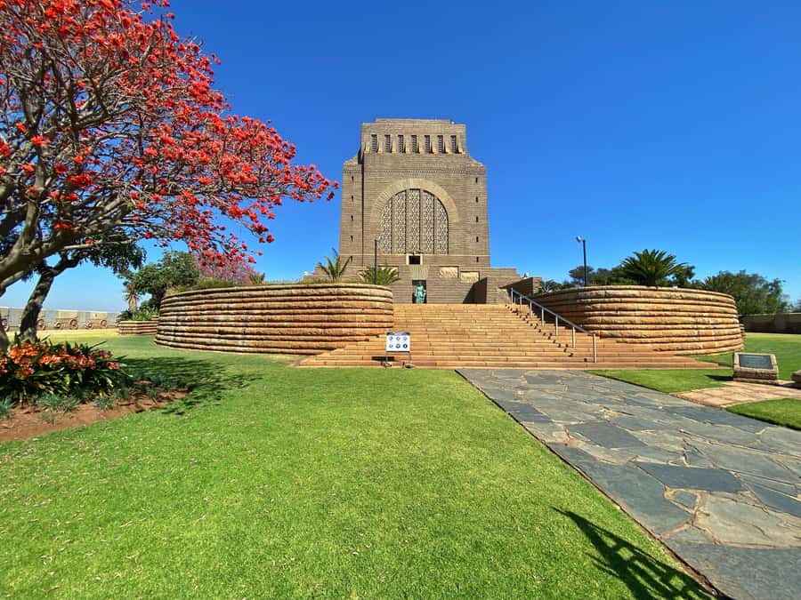 Pretoria: Pretoria City and Lion Park Tour - What the private format means in practice