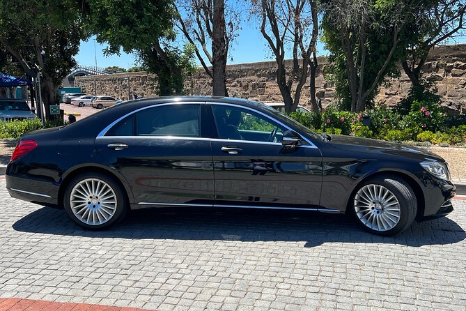 Private Airport & Hotel Transfers in Cape Town - A calm first ride from Cape Town International Airport