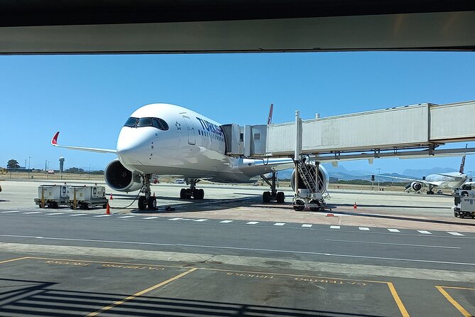 Private Cape Town International Airport Transfer - The airport-to-hotel route and its 45-minute estimate