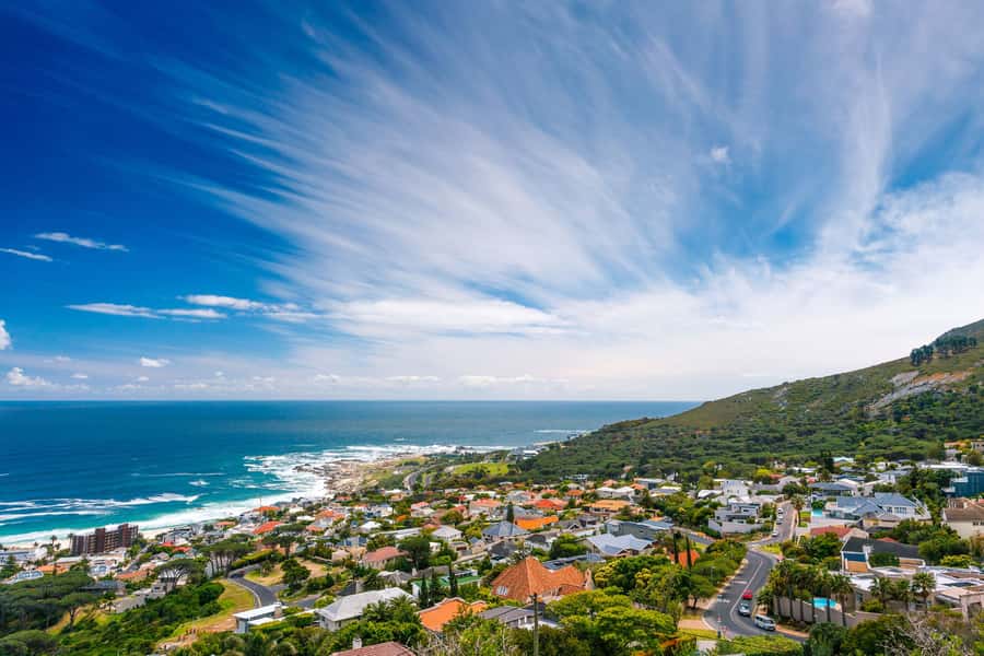 Private Custom Tour with a Local Guide Cape Town - Walking through the city with context