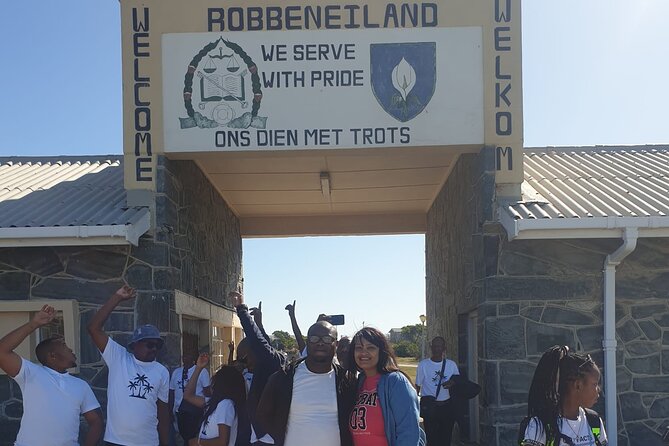 Private Full Day Tour to Robben Island and Table Mountain - Key points to know before booking