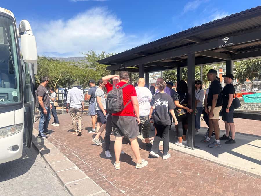 Private Full Day Tour to Robben Island and Table Mountain - Who should book this Cape Town day?