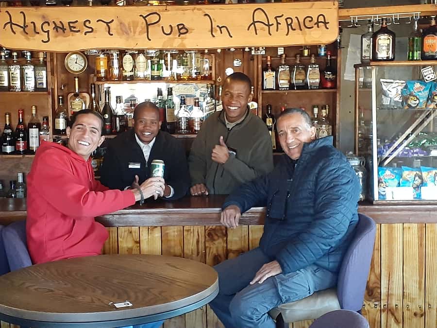 Private Sani Pass Classic Tour: High value for money - Lunch at the Highest Pub in Africa