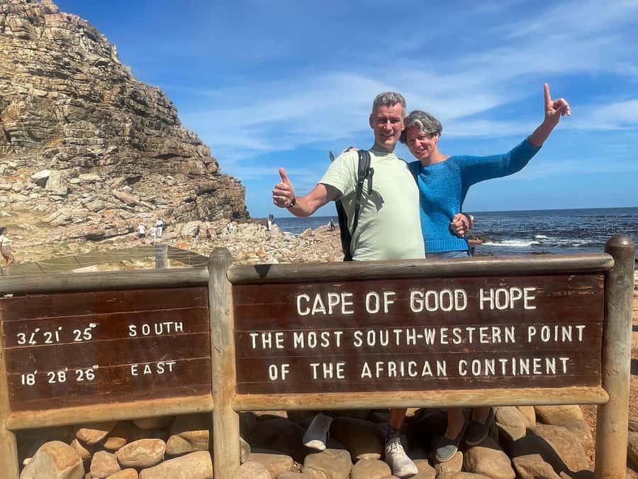 Private Tour:Cape of Good Hop>Chapman’s >Penguin>Seal island - Bo-Kaap puts Cape Town’s story before the scenery