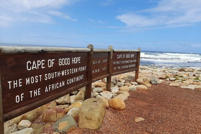 Private Tour Cape of Good Hope & Penguins Sightseeing Full day - Hout Bay and the optional seal-island boat