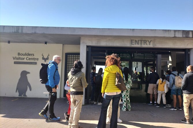 Private Tour:Cape Peninsula &Penguin Beach, Cape Point &more - Hout Bay and the optional Seal Island cruise