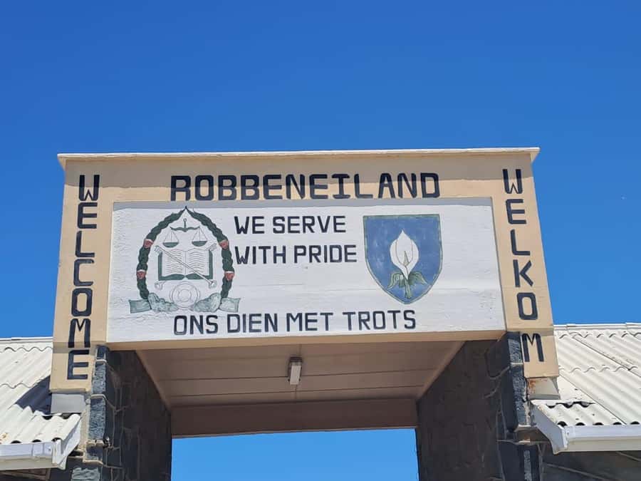 Robben island,Cape of good hope ,Penguin, Muizenberg,Bokaap - Chapman’s Peak and the coast road