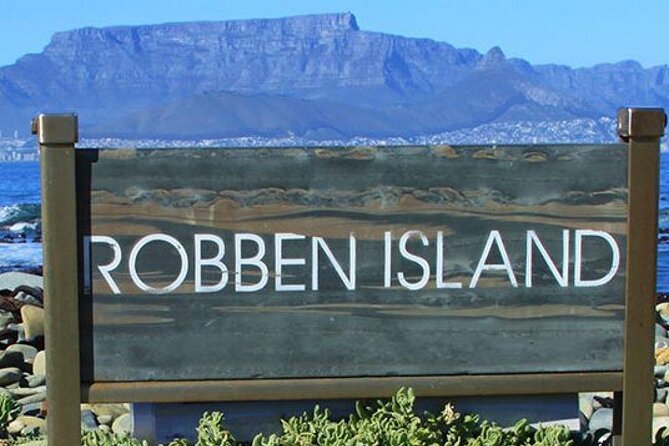 Robben Island ,Kirstenbosch Gardens and Groot Constantia. - Starting the day with a private Cape Town pickup