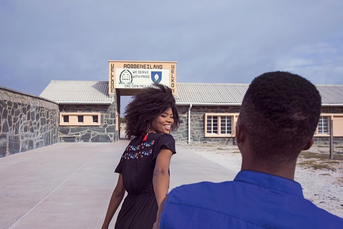 Robben Island, Table Mountain and Cape Town City Private Day Tour - Cape Town’s historic center from Adderley Street to the Castle