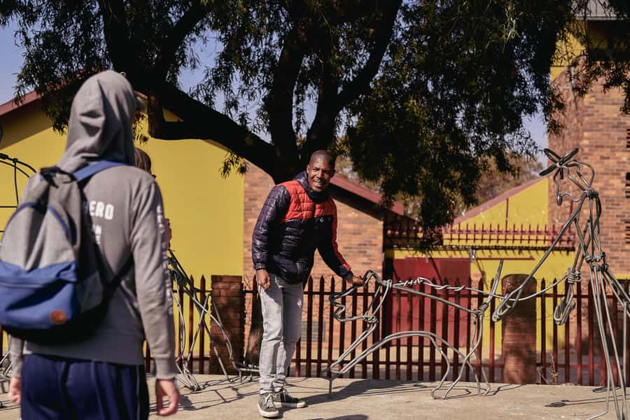 Soweto: Walking Tour with a Local Guide and Lunch - Winnie Mandela’s house and the walk through Orlando West