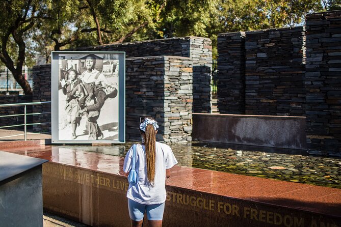 Soweto Walking Tour with Lunch - Vilakazi Street and two Nobel Peace Prize homes