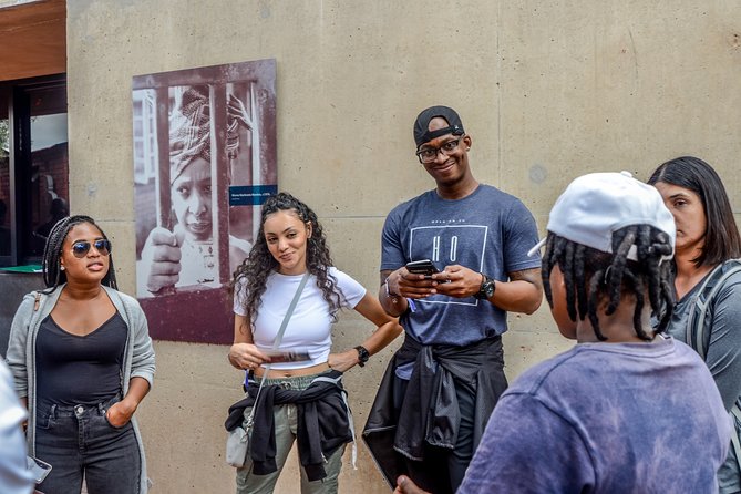 Soweto Walking Tour with Lunch - Walking through Moema Street