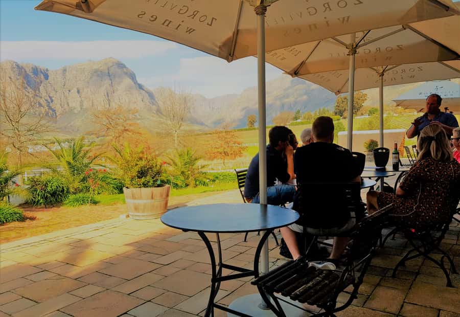 Stellenbosch: Eastern Route Hop-On Hop-Off Wine Tour - Lanzerac for chocolate and wine
