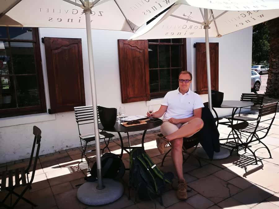 Stellenbosch: Stellenbosch E-Bike & Wine Tour (Shared Tour) - Guides who add more than tasting notes