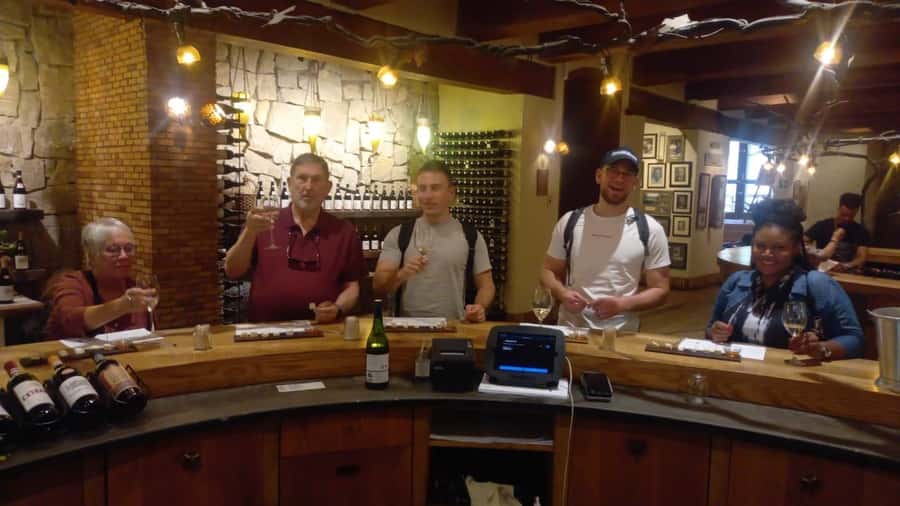 Stellenbosh,Franshoek ,Paarl Region (20 wine tastings) - A full wine day from Cape Town