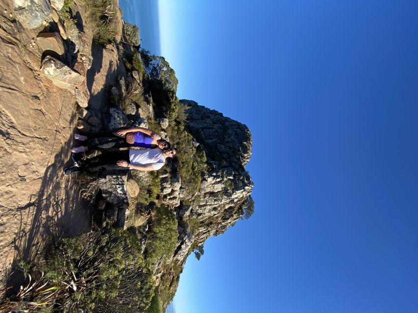 Sunrise & Sunset Lion's Head Hike + Hotel Pick-Up - What the guides add to the experience