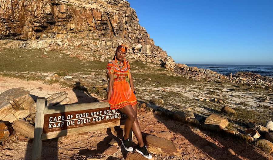 Table Mountain, Boulder's Penguins & Cape Point Private Tour - Boulders Beach puts penguins close to the route