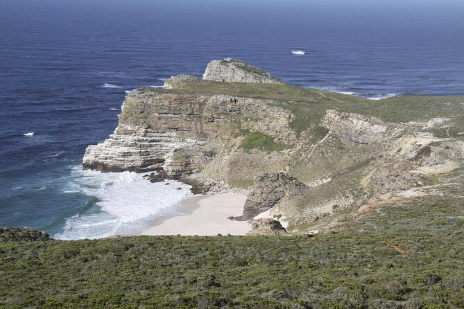 Table Mountain, Chapmans Peak Drive, Cape Point & Penguins - Starting above Cape Town at Table Mountain