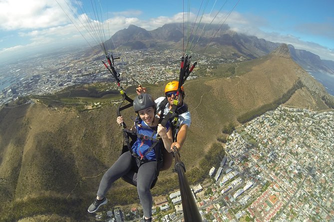 Tandem Paragliding Flight - Signal Hill or Lions Head?