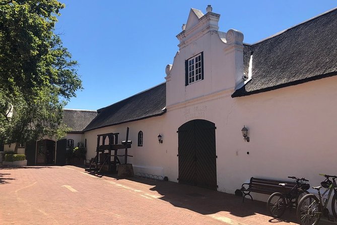 Vine Hopper: Hop-On Hop-Off Wine Tour - Southern Route - Starting in central Stellenbosch