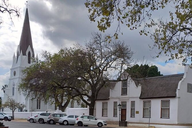 Walking Tour of Stellenbosch - Stories that make the town easier to remember