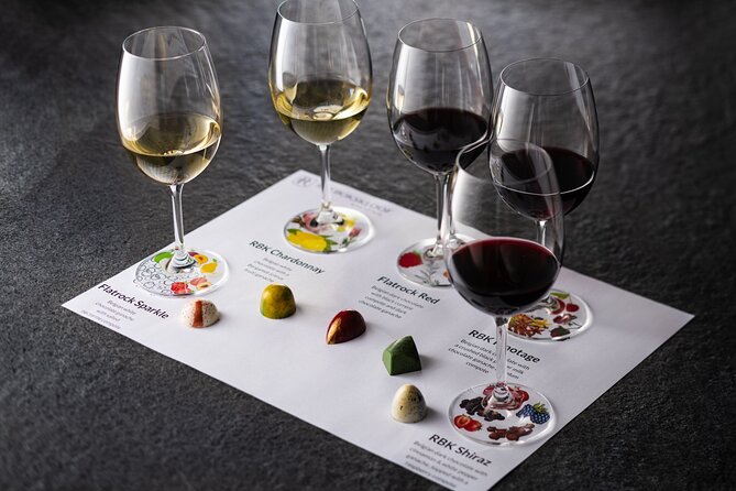 Wine Tour: Paarl, Franschhoek & Stellenbosch incl 3 wineries - A short walk through oak-shaded Stellenbosch